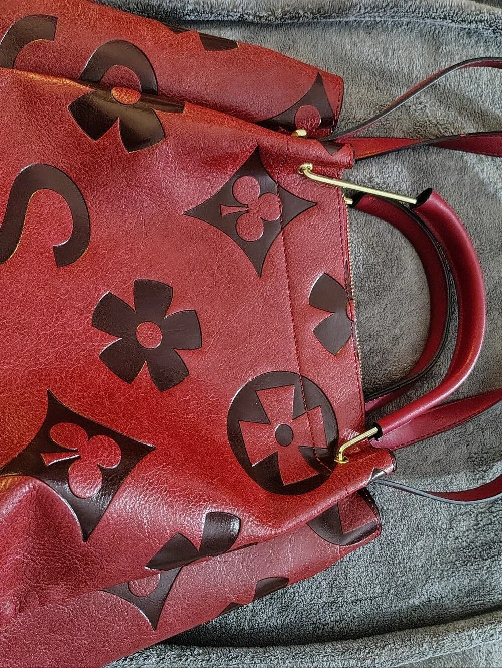 Source Unknown Red and Black Patterned Satchel